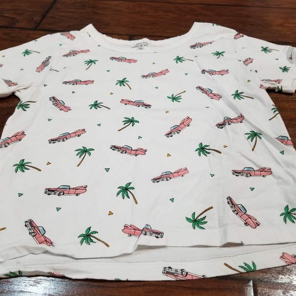 CLOSET CLEAR OUT ITEM - Picture 2 of 5